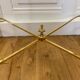 Table basse tripartite en laiton et verre
