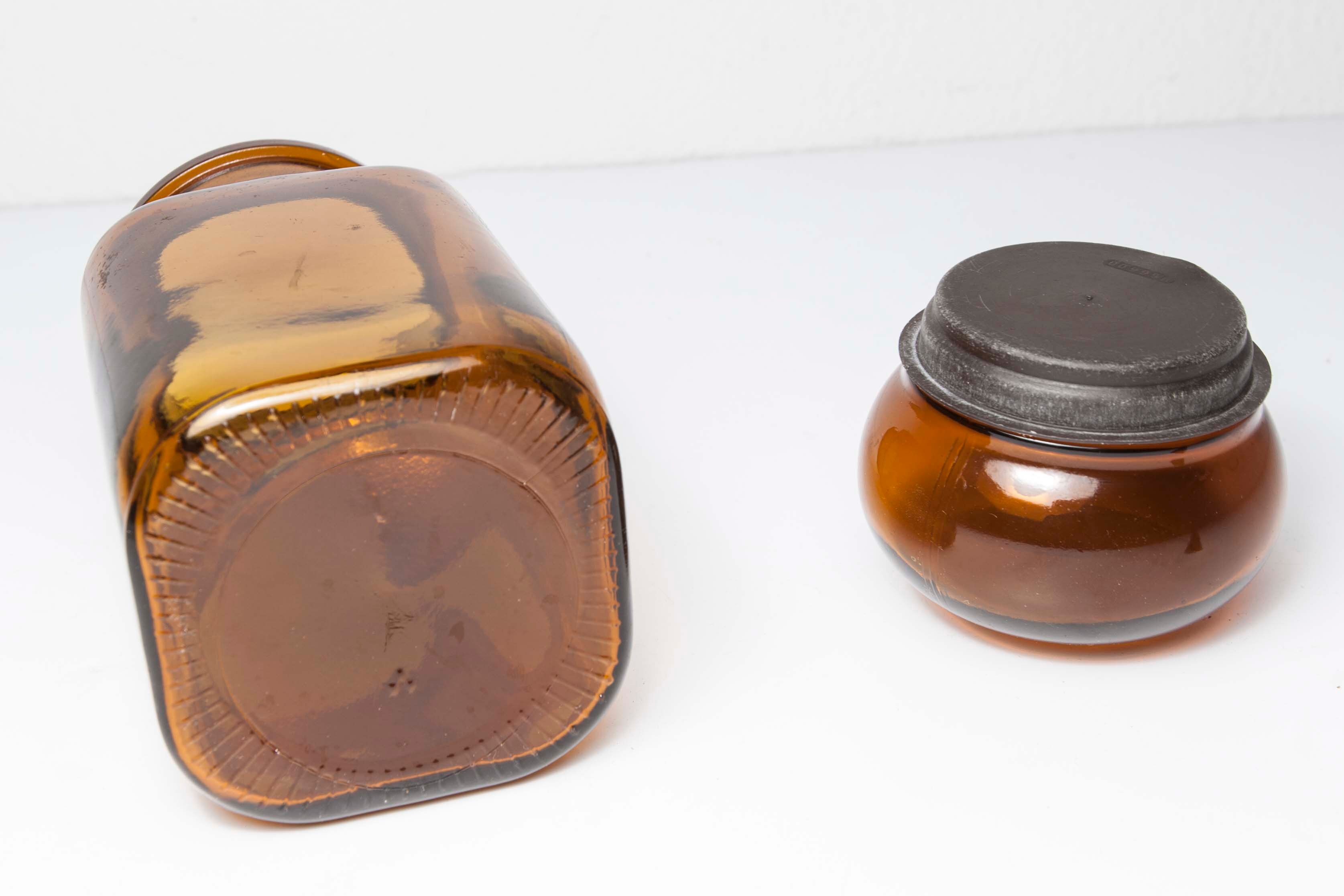 Pharmacy in smoked glass pot