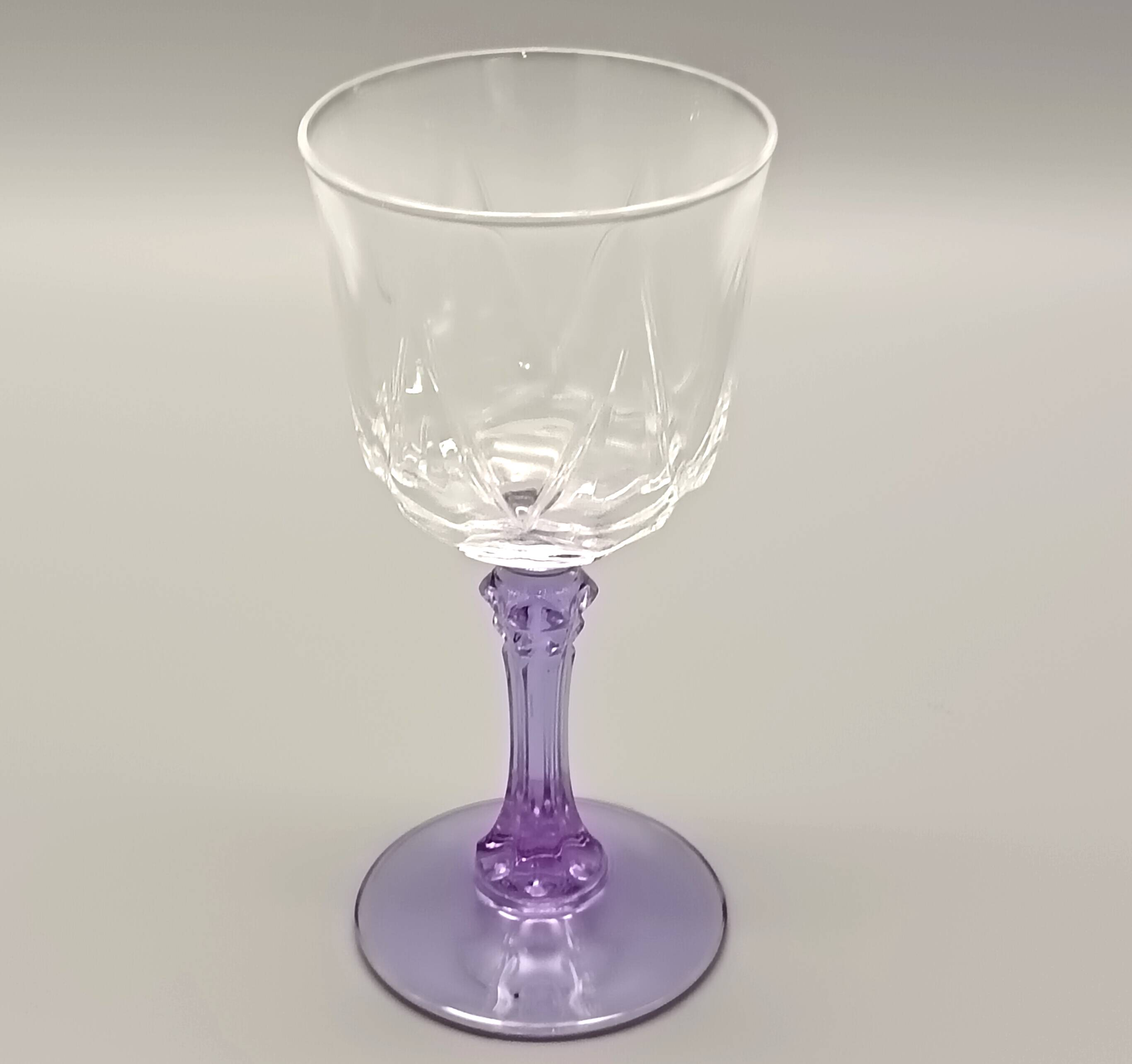 6 vintage purple stemmed liqueur glasses from France, Arques crystal