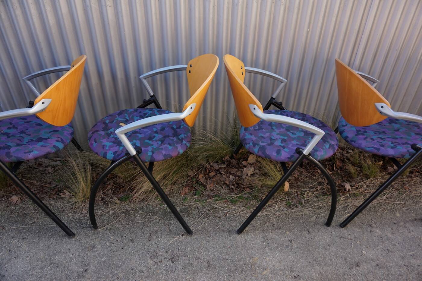Set of 6 Vepa Alpine stackable armchairs/ conference chairs, Memphis Style