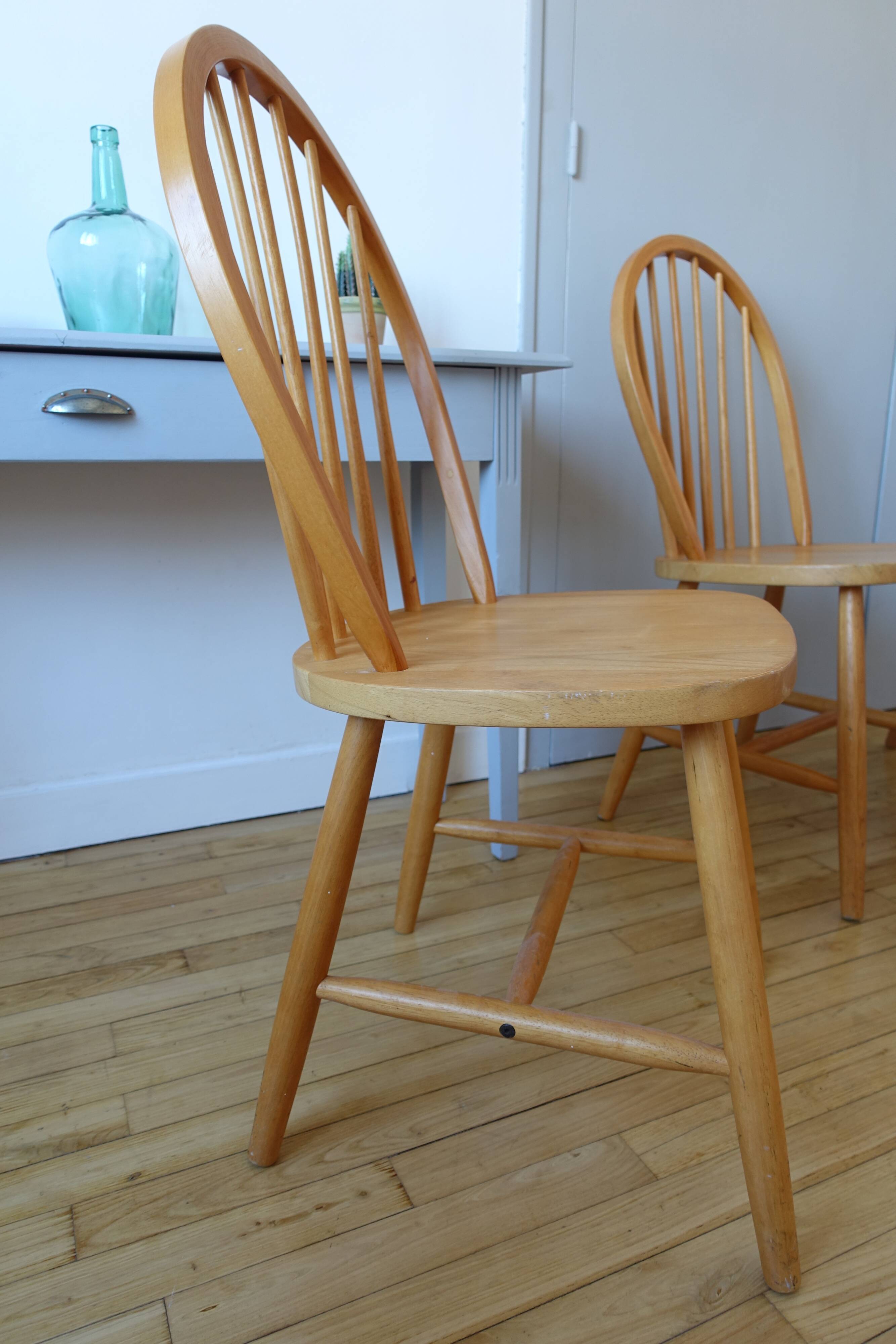 4 Scandinavian Windsor chairs in solid beech 1970s