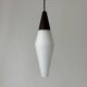 Ancienne suspension scandinave en opaline