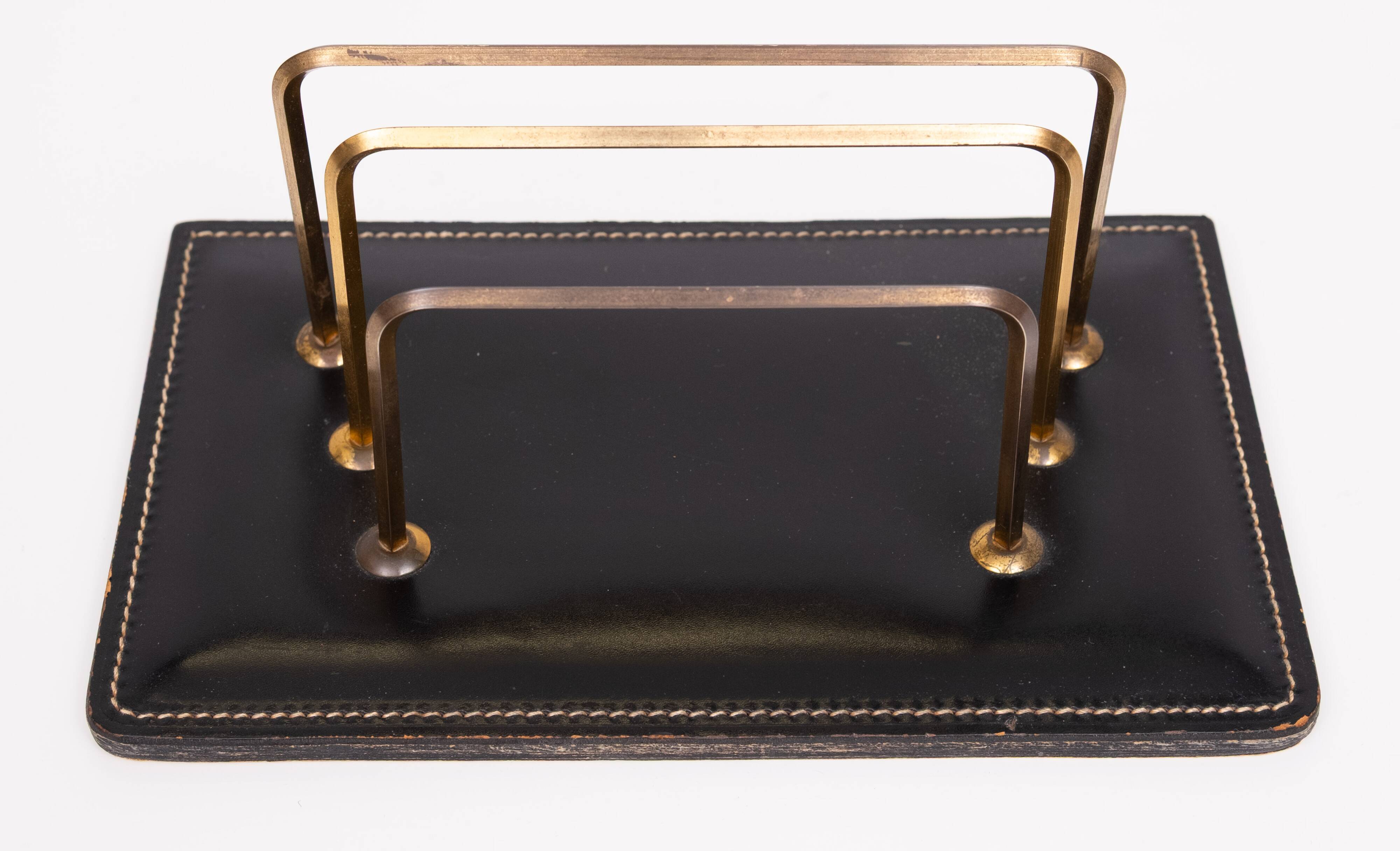 Grand ensemble de bureau exclusif en cuir cousu, années 1960, France