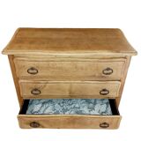 Restored oak chest of drawers