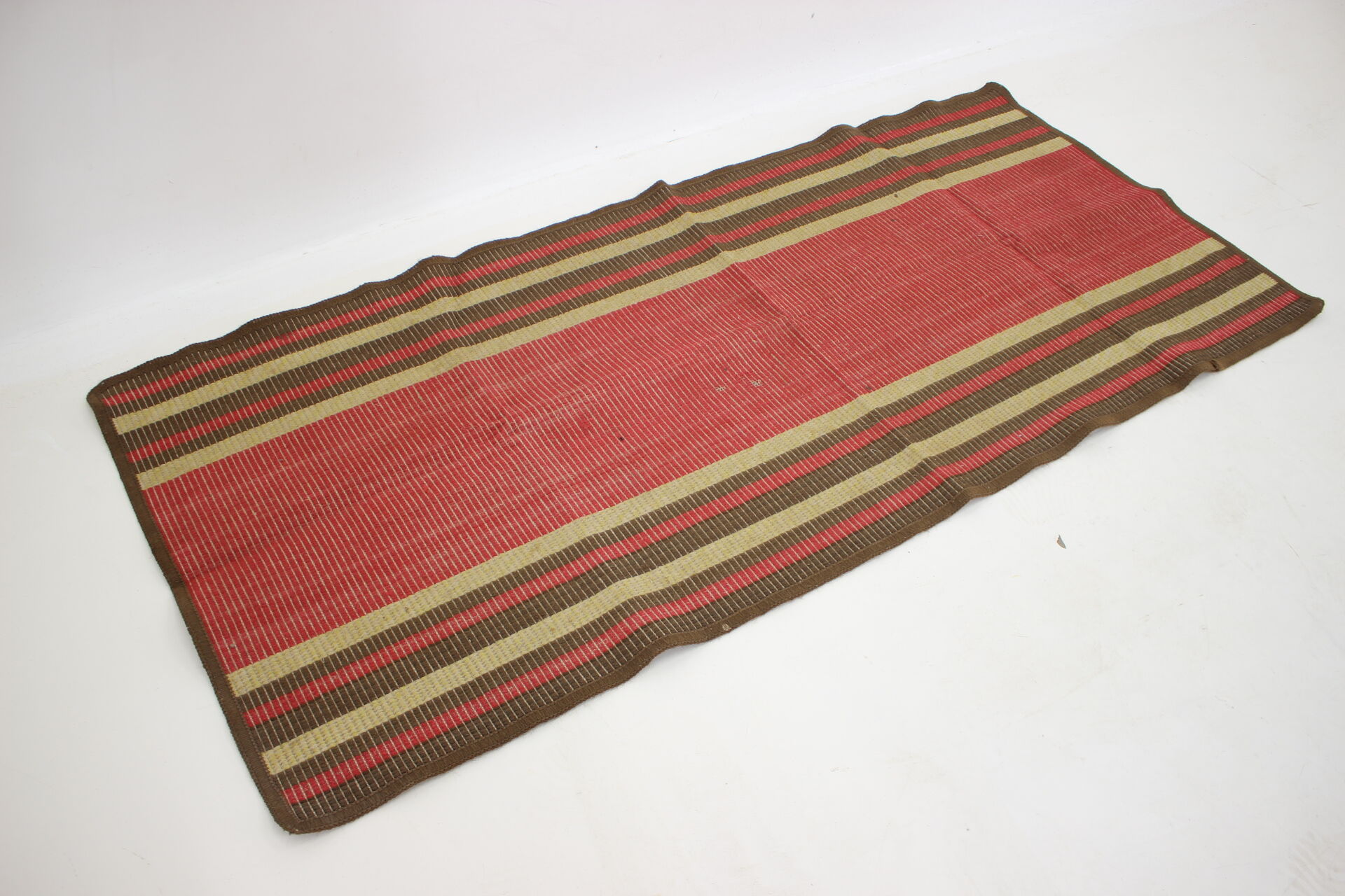 1940s  Wool Rug Czechoslovakia 138x163cm