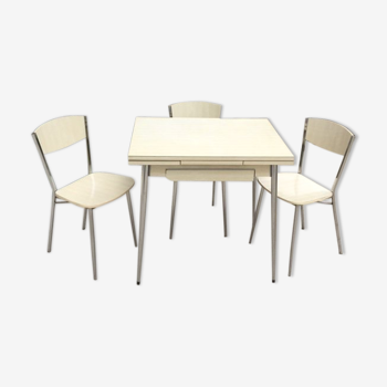 Table en formica et ses chaises