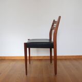 Pair of Scandinavian chairs skaï/teak