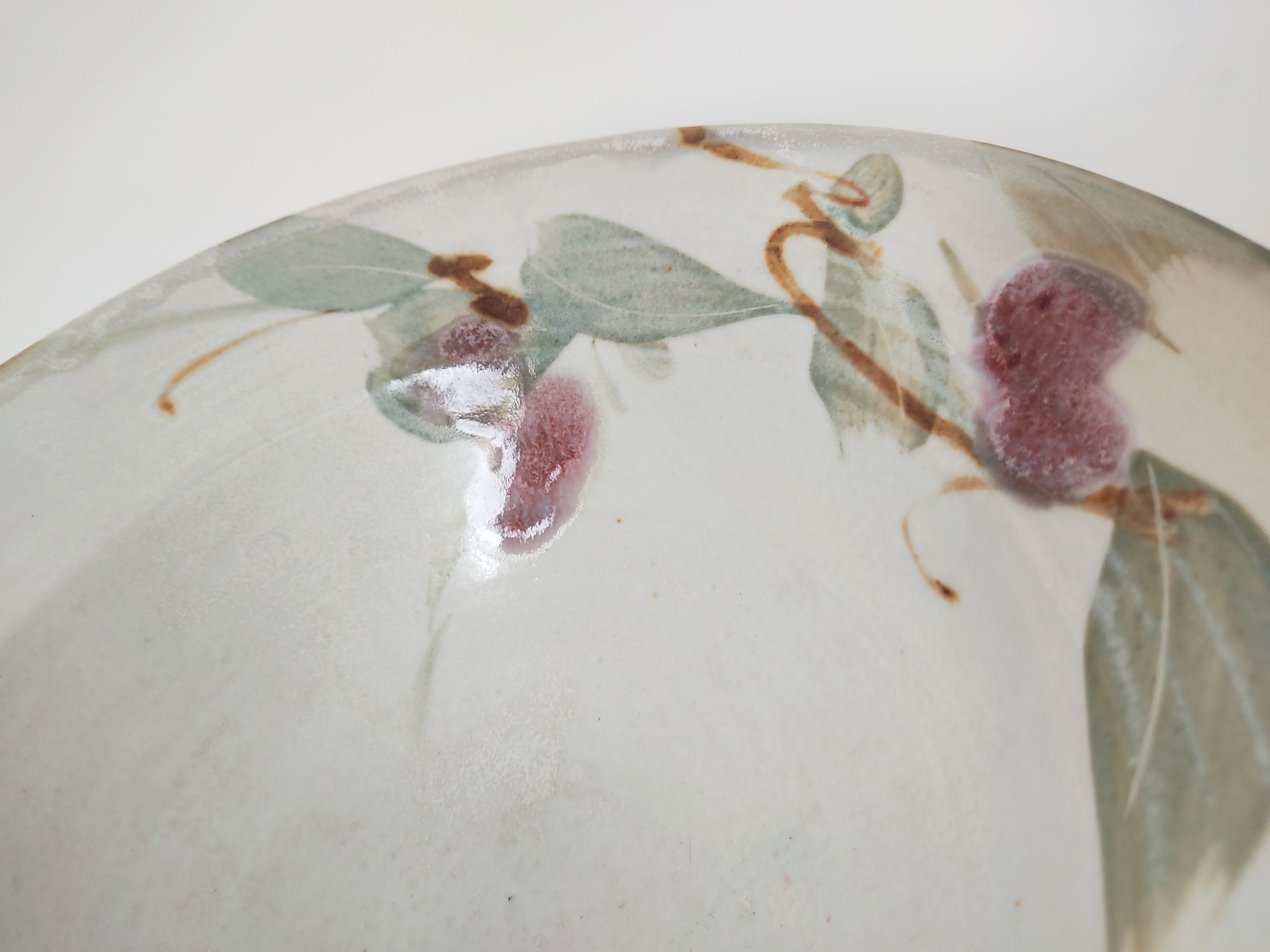 G.Goddard cuts to the decoration of fruits