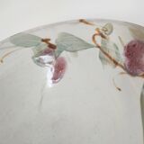 G.Goddard cuts to the decoration of fruits