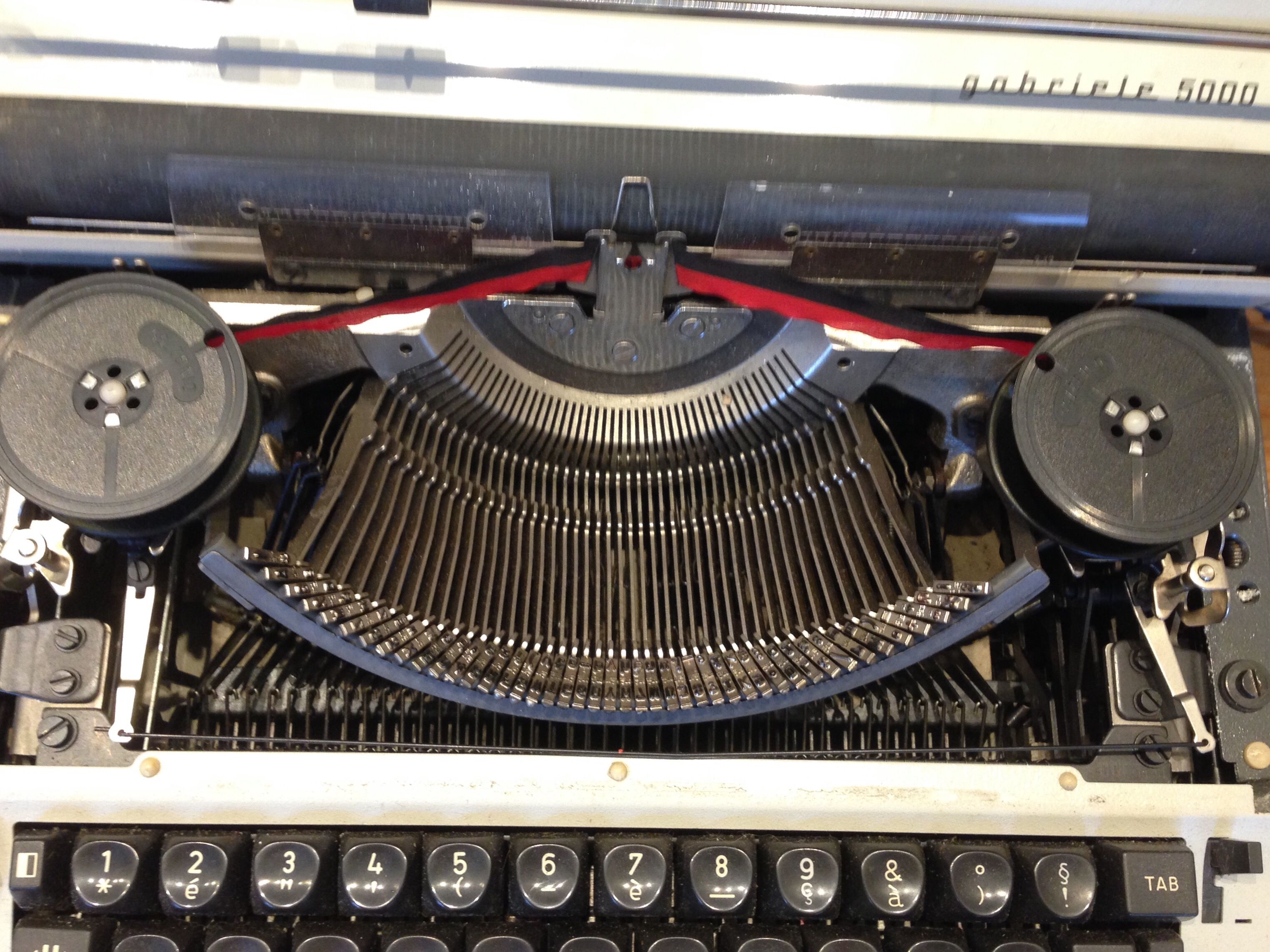 Adler Gabriele 5000 electric typewriter