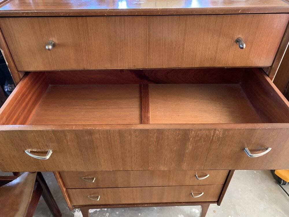 Mid-Century chest of drawers in brown teak with 6 drawers, tall model from the 1960s.