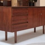 Buffet du milieu du siècle