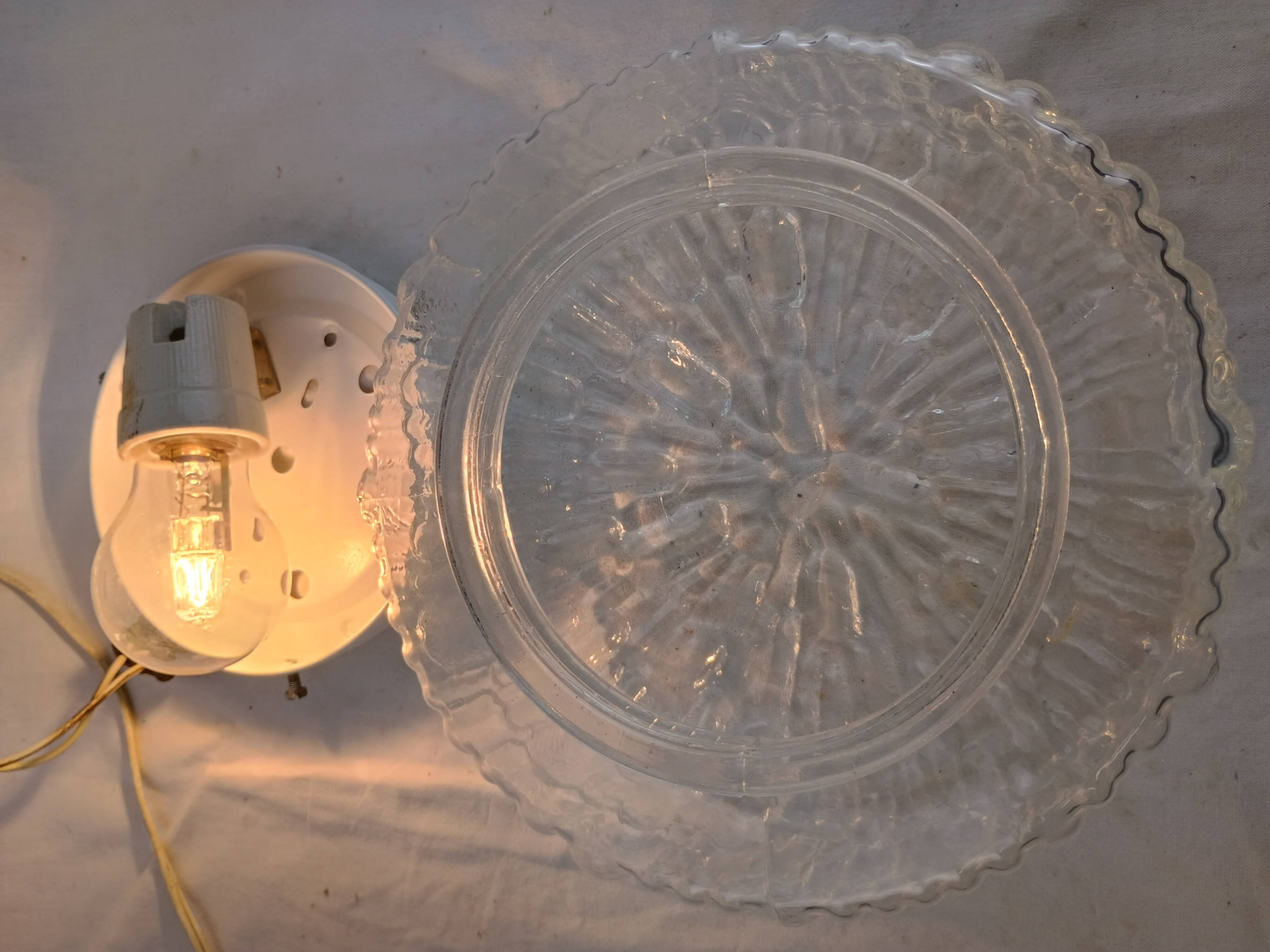 Authentic vintage french ceiling light from the 1960s, pat angem.