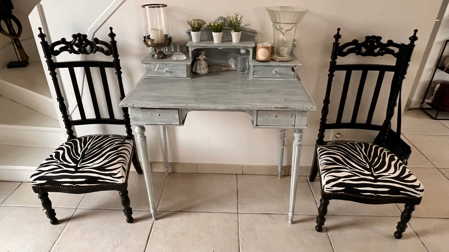 Secretary desk Henri II with grey Gustavian steps