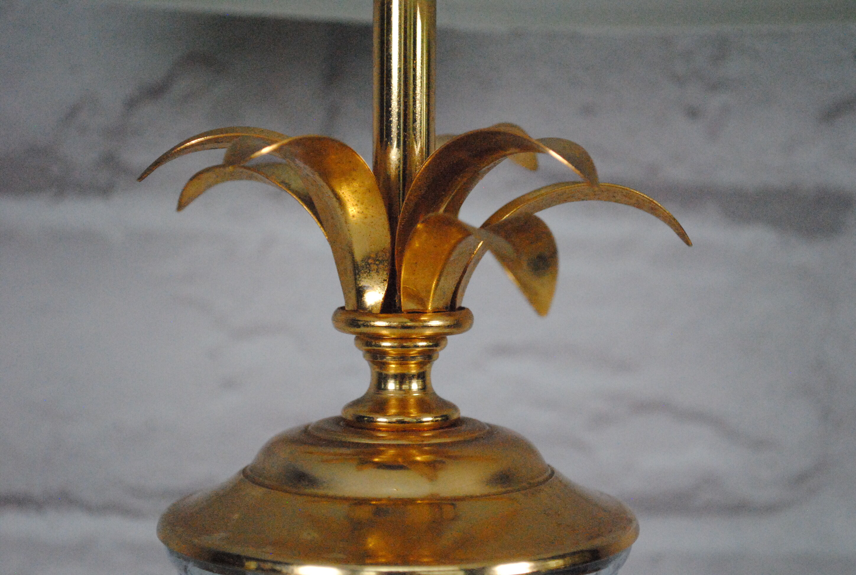 Massive palm lamp, 1970s