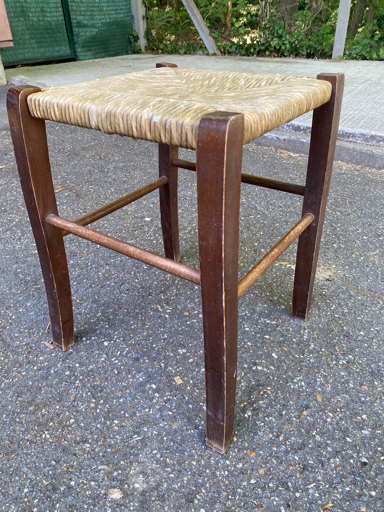 Solid wood straw stool in Louis XV style