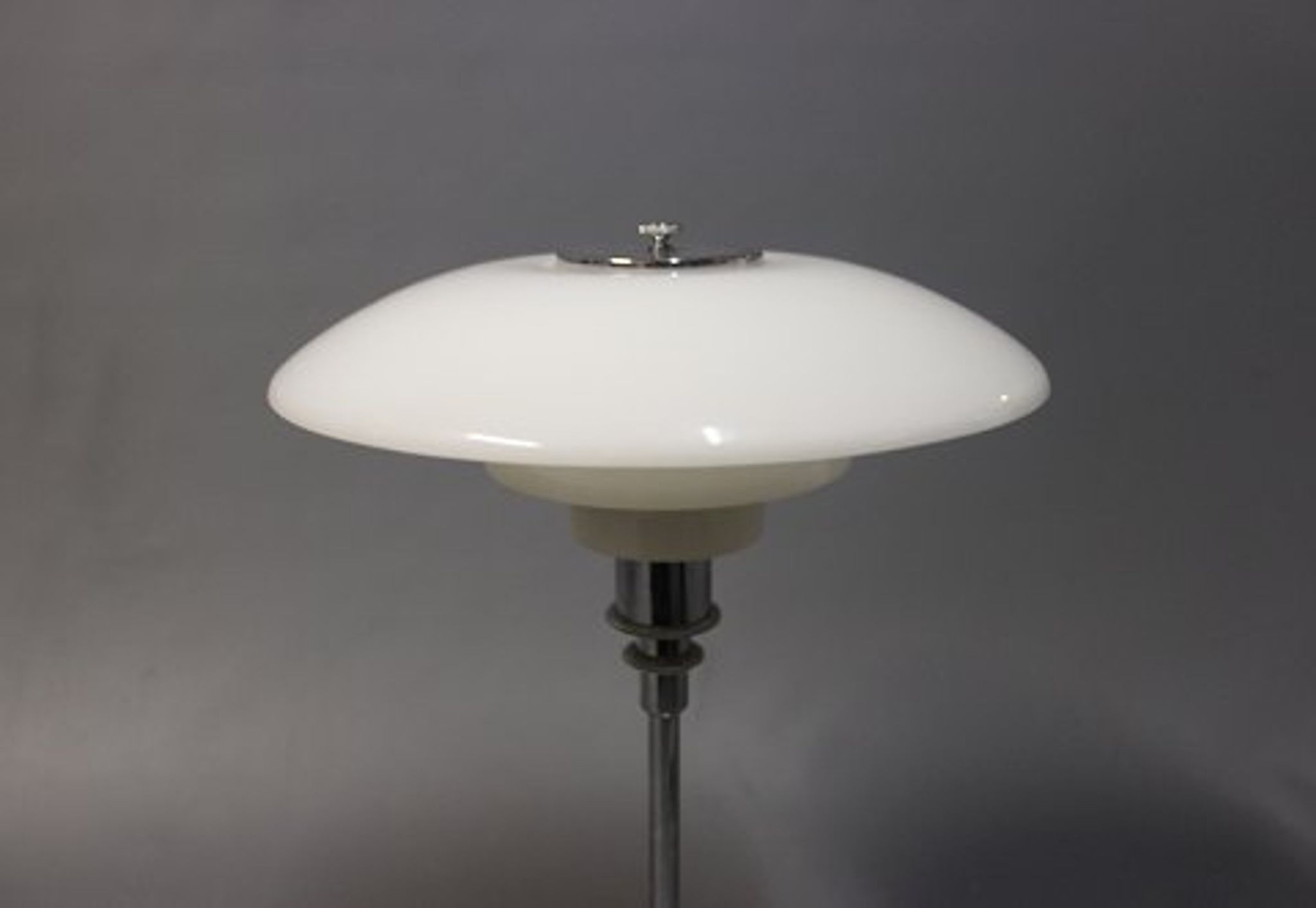 Poul Henningsen 1999 table lamp