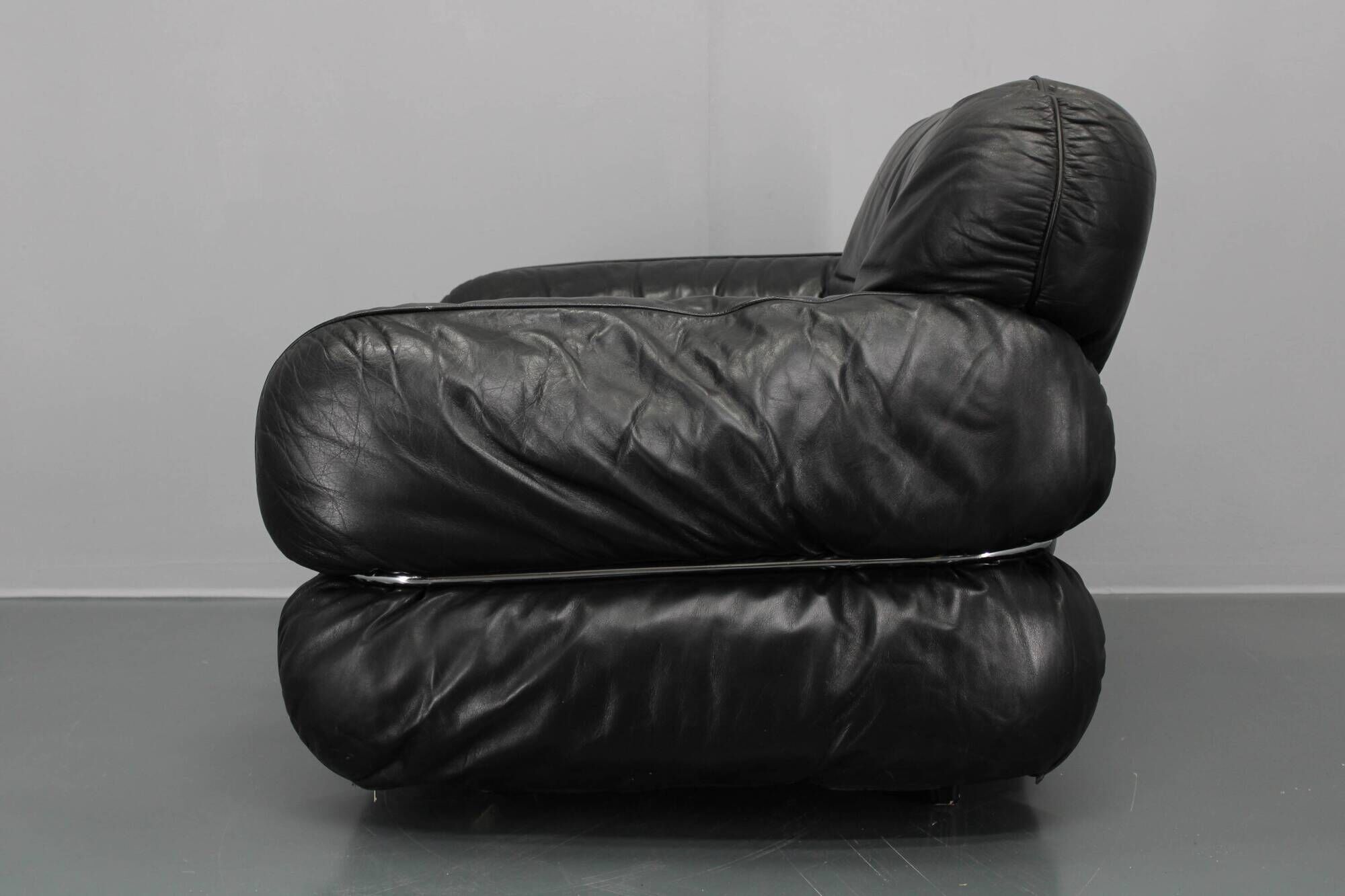 1970 Kurt Hvitsjö Rare “Hannibal” Black Leather Armchair For Isku, Finland