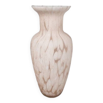 1960s Astonishing Antique Pink and White Vase in Murano Glass by Artelinea. Made in Italy