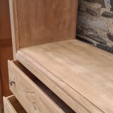 Asymmetrical cabinet