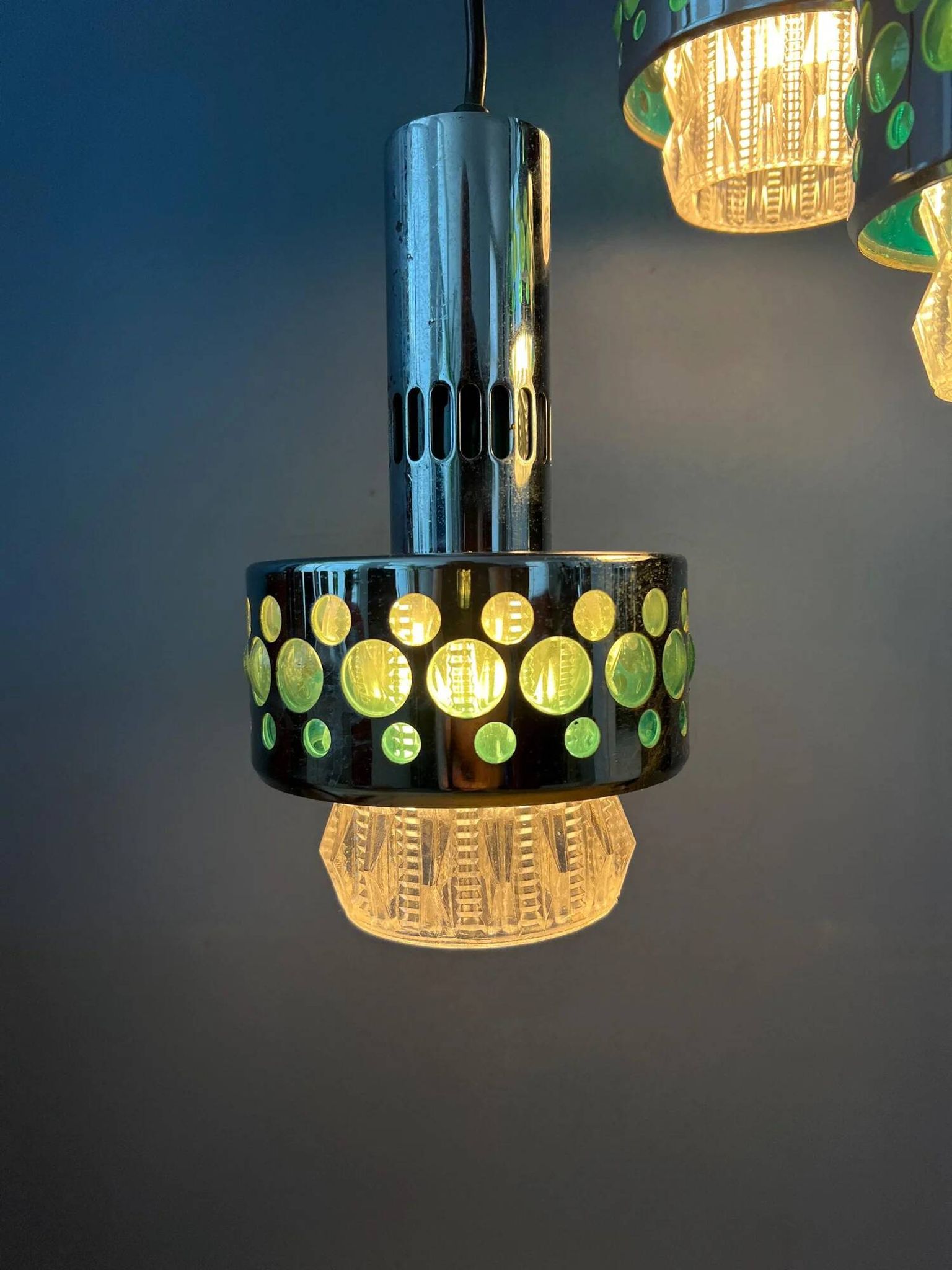 Vintage space age massive green waterfall pendant light