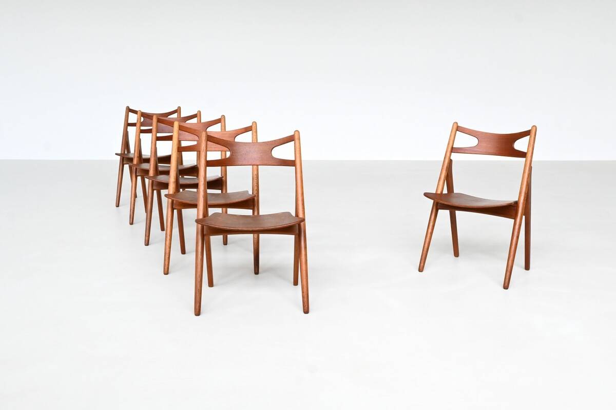 Hans Wegner Sawbuck CH29 dining chairs Carl Hansen & Son Denmark 1952