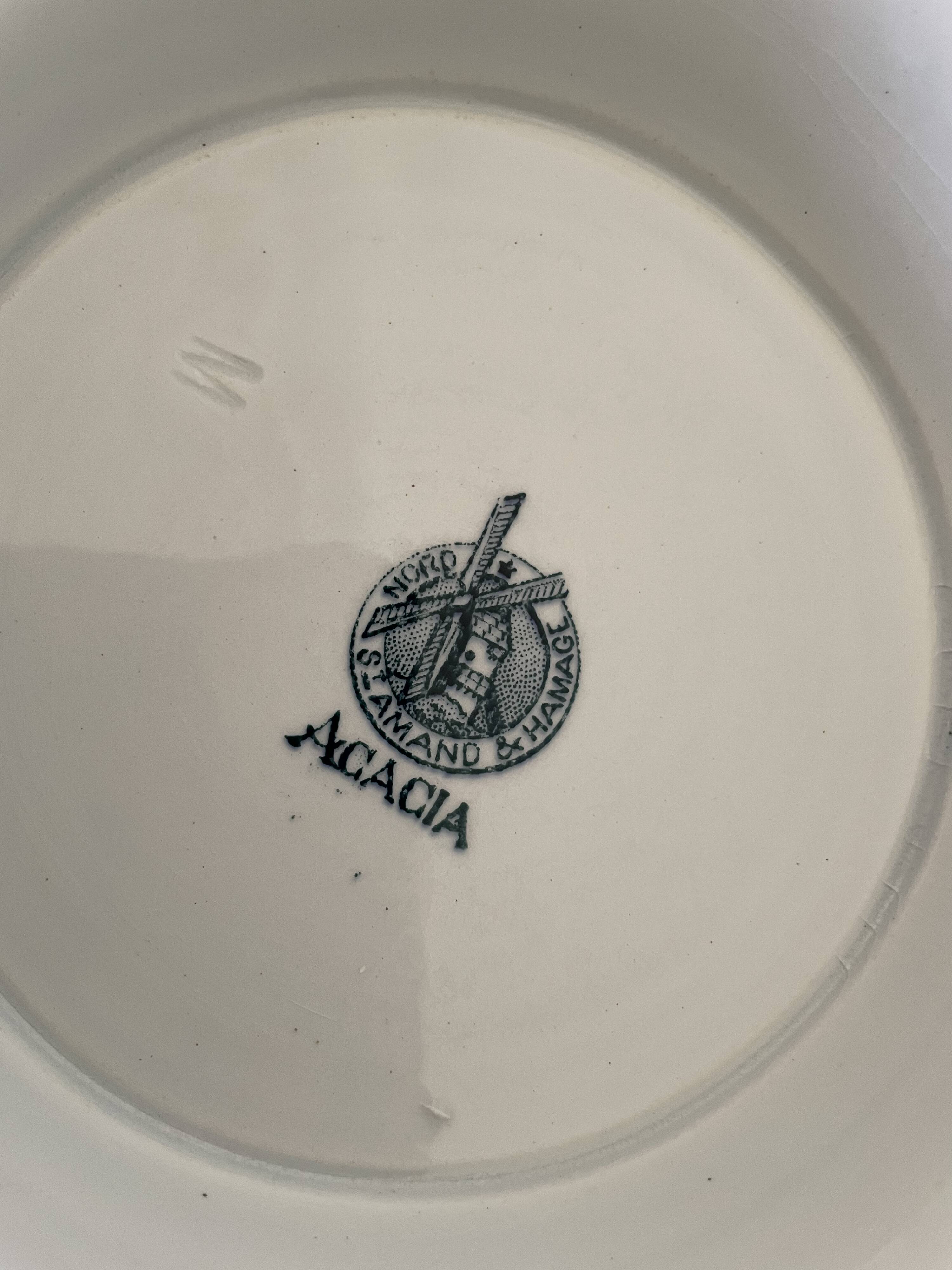 Iron pedestal dish