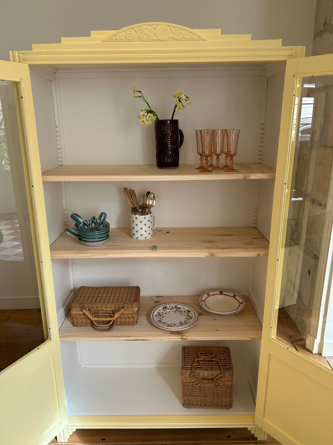 Art Deco glass cabinet (renovated)