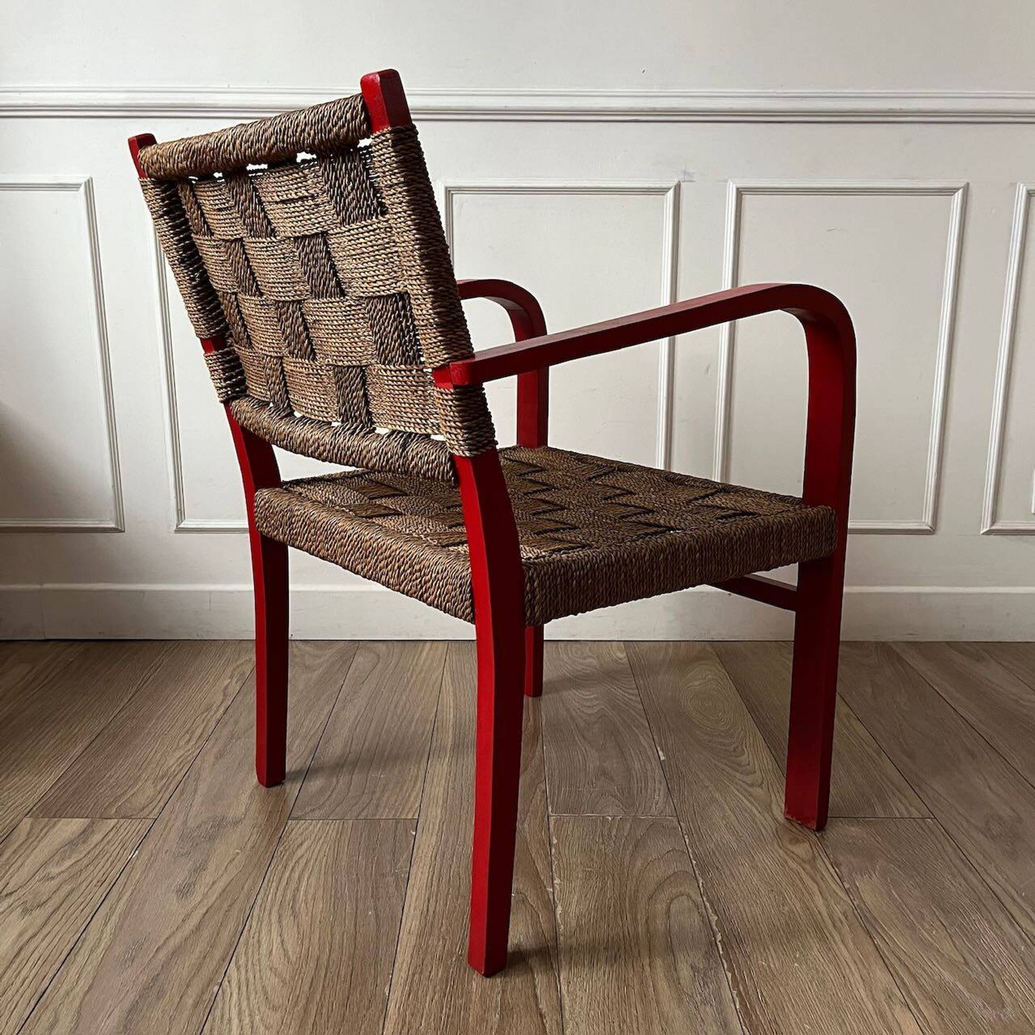 Vintage armchair in red wood and rope