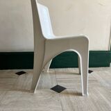 Gilac 1970 design monobloc chair