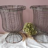 Pair of Medici metal wire