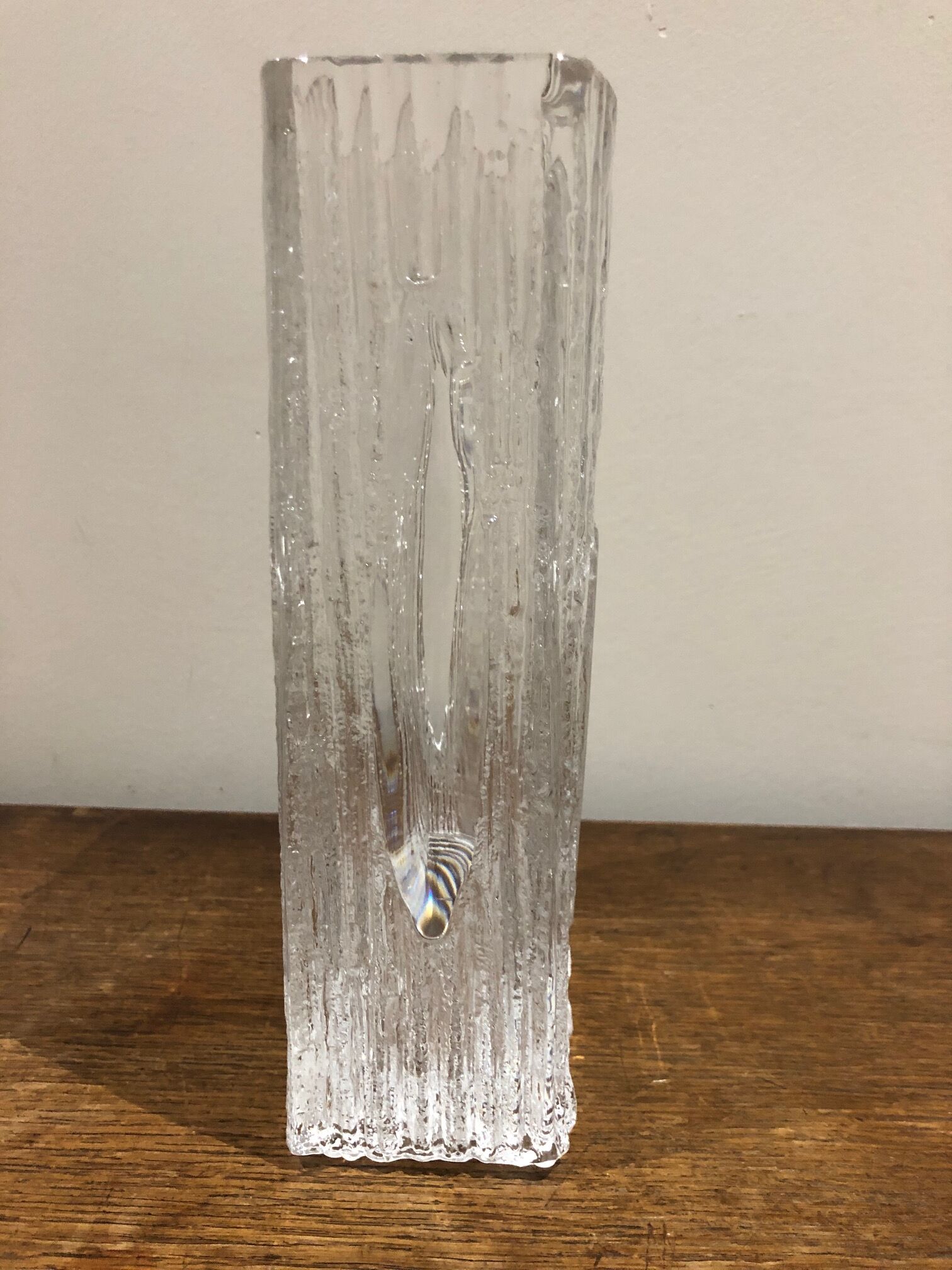 Vase Daum model crater