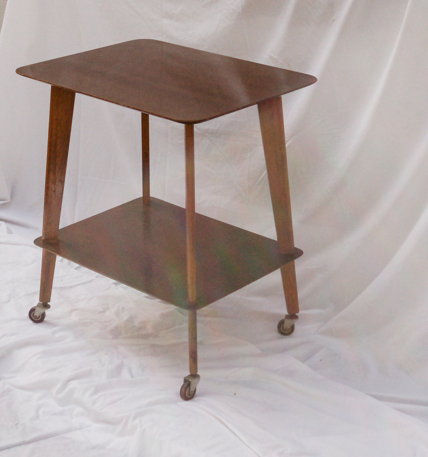 Serving wood and polyrey wheels