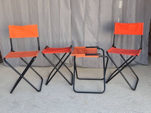 Serie de 4 sieges pliants ''vintage'' de camping