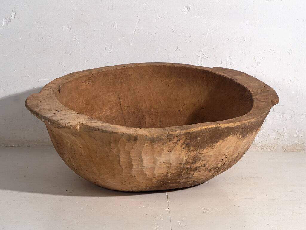Large antique bowl in primitive style (c.1900) #3