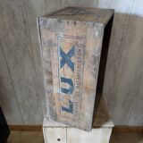 Caisse ancienne "Lux"