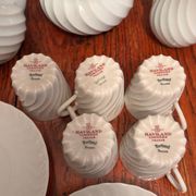 Vintage Haviland Limoges coffee service, 12 pieces in excellent condition.