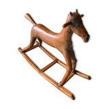 Cheval à bascule en bois