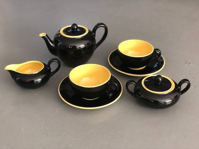 Villeroy and Boch tea set