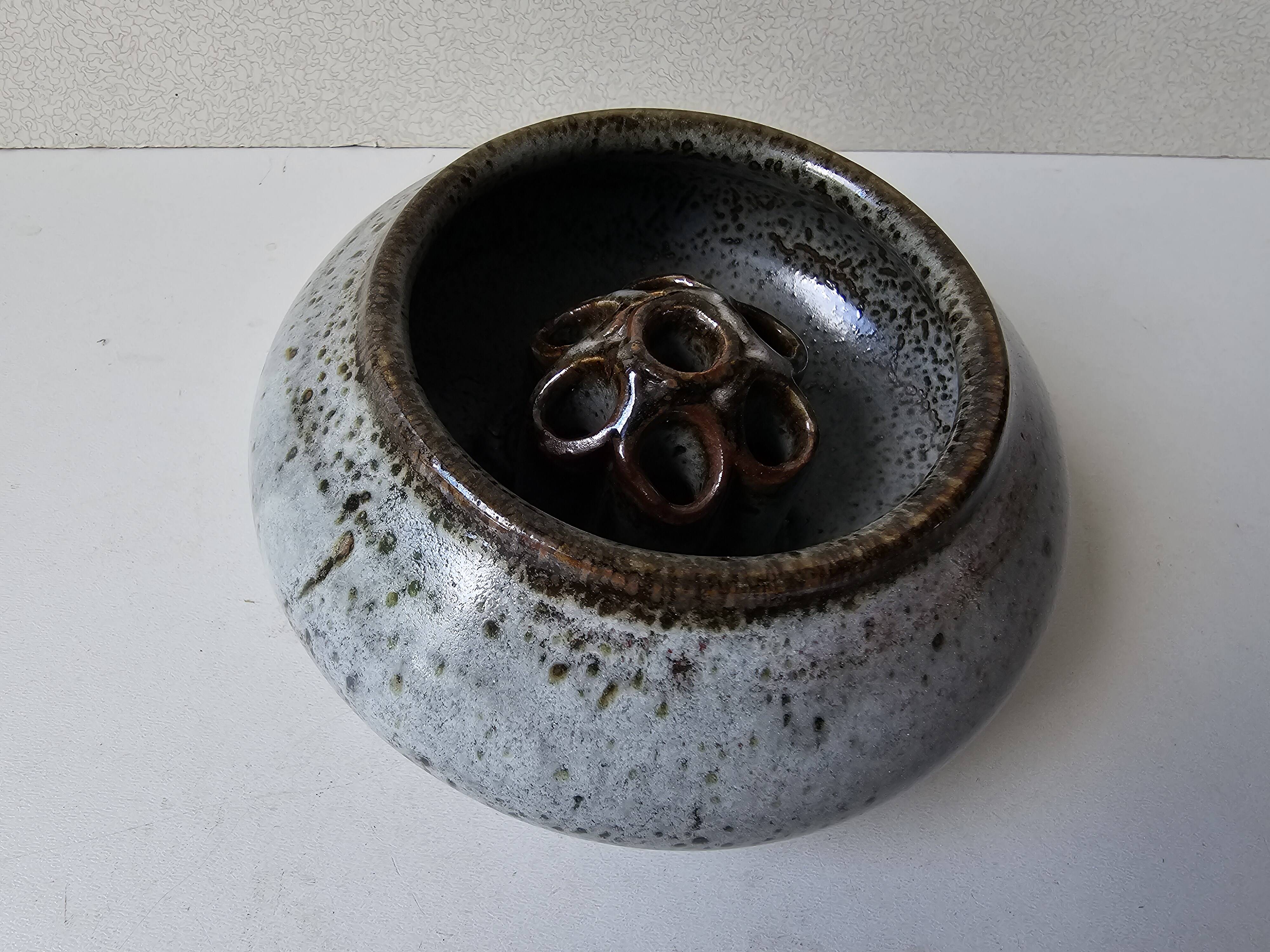 Speckled grey ceramic flowerpot vase Signed Gérald POTT (diameter 12