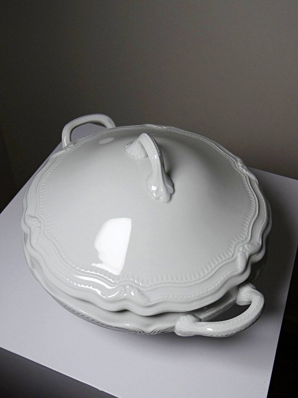 Vintage white Limoges fine porcelain soup/vegetable dish attributed to Bernardaud