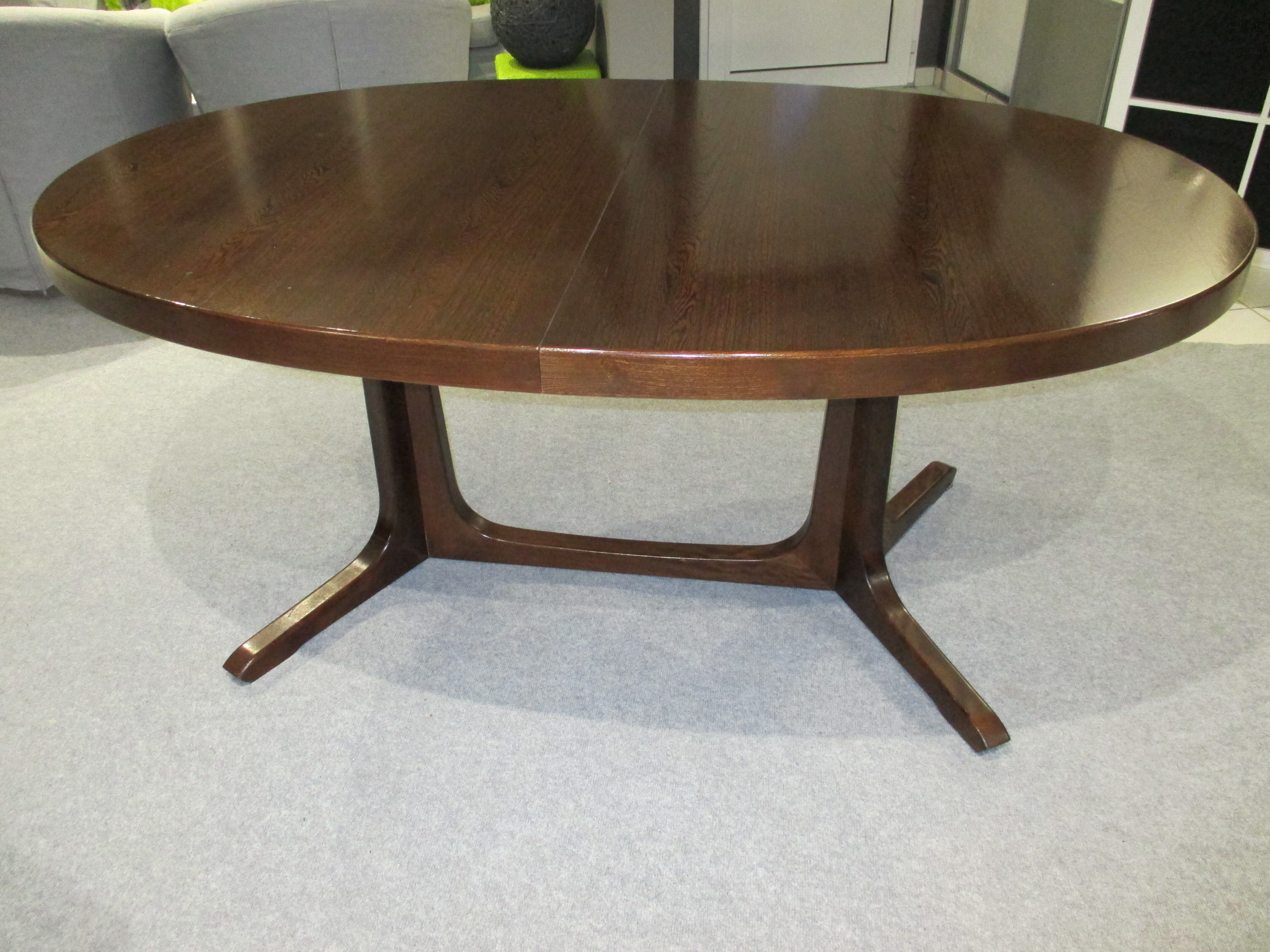 Vintage 190s Baumann Extendable Oval Dining Table