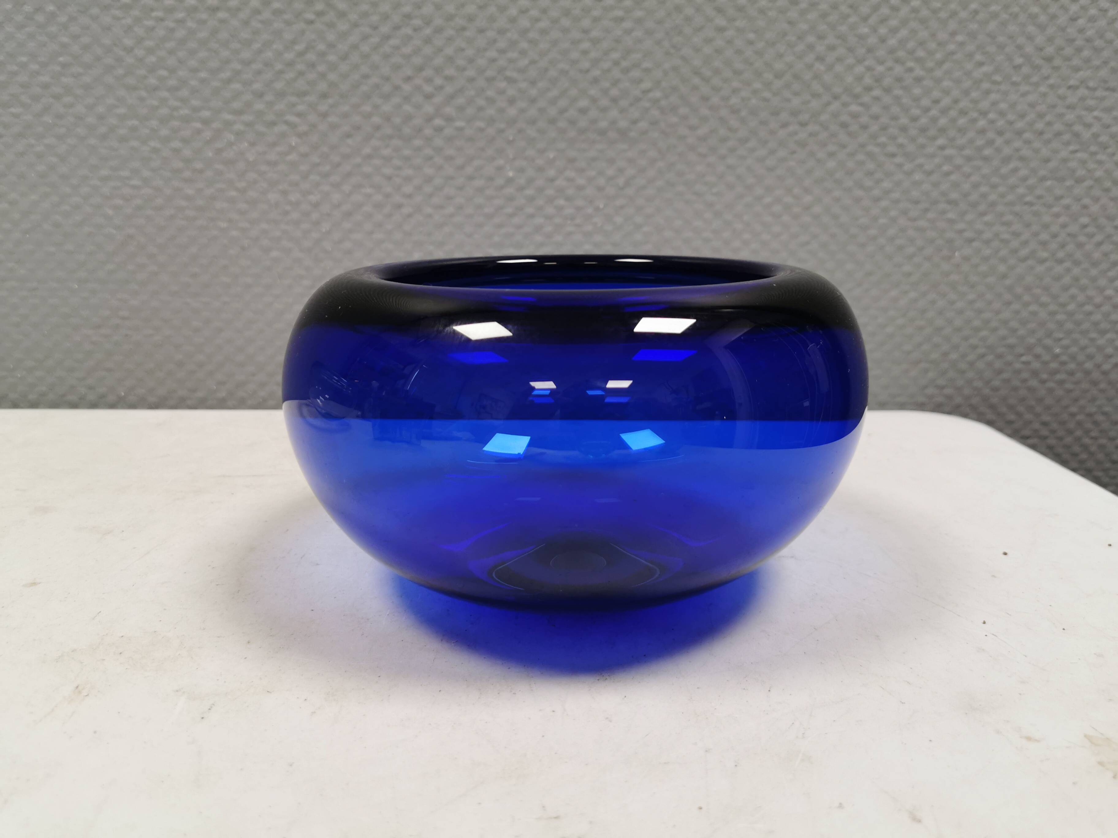 Blue PROVENCE bowl designed by Per Lütken for Holmegaard Glassworks 1955 Denmark