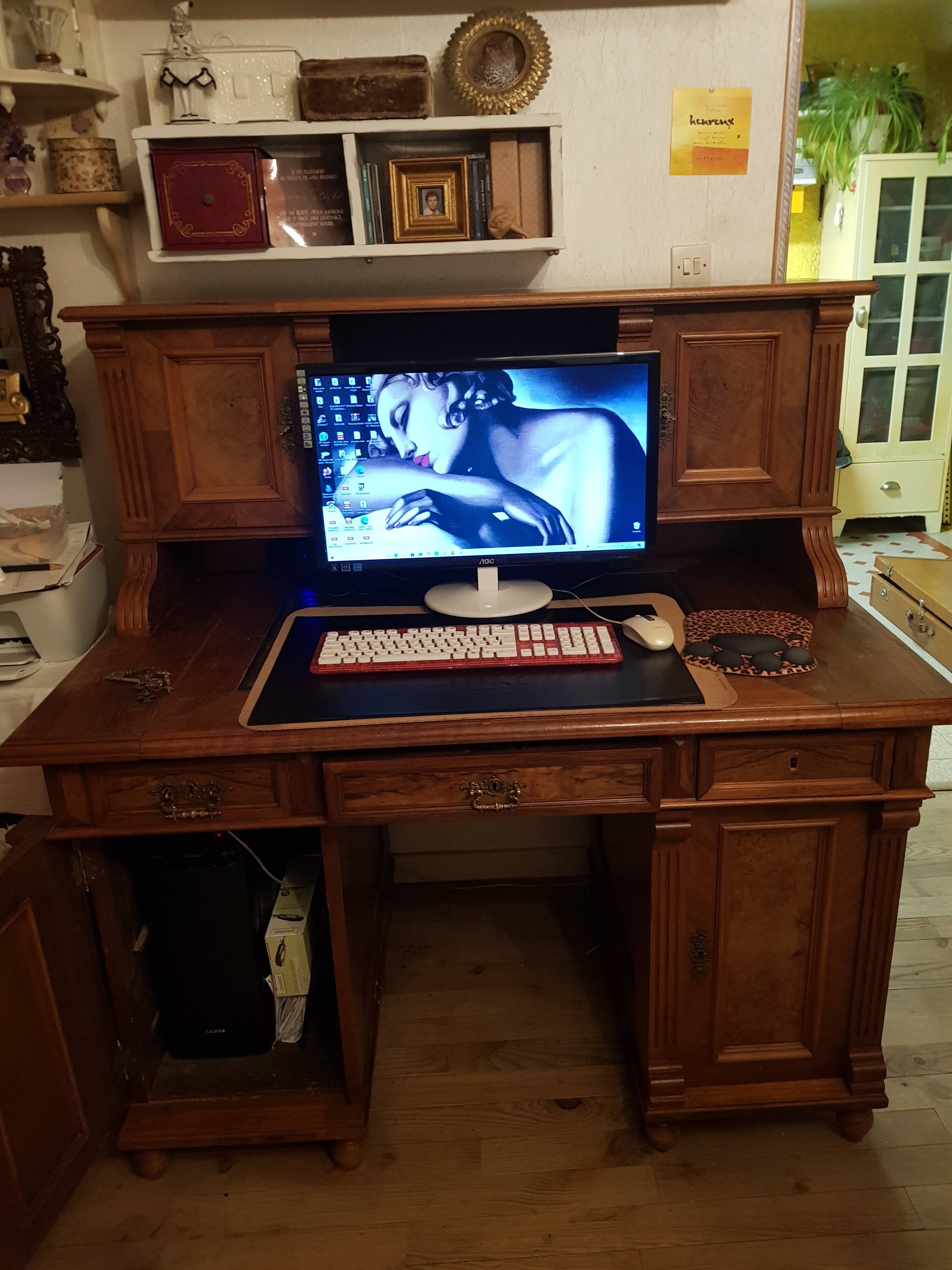 Antique Louis XVI / Empire style graduated desk