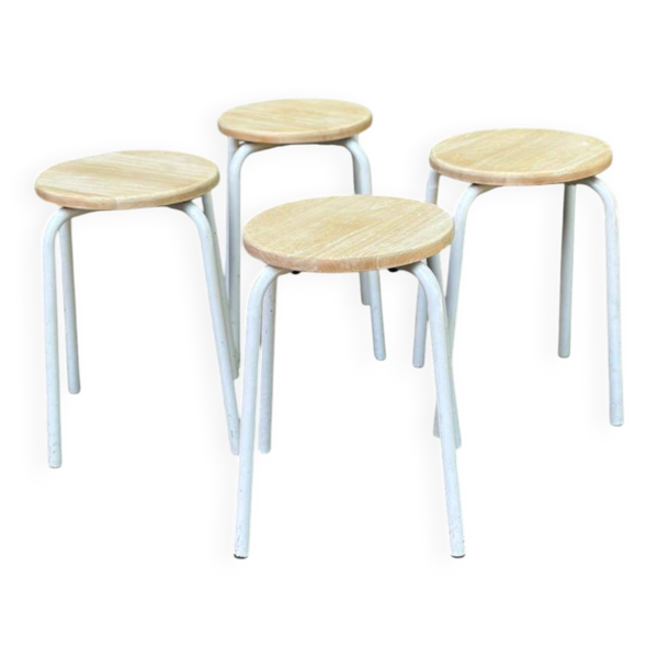 4 tabourets en bois massif rénové et acier blanc — Beyit