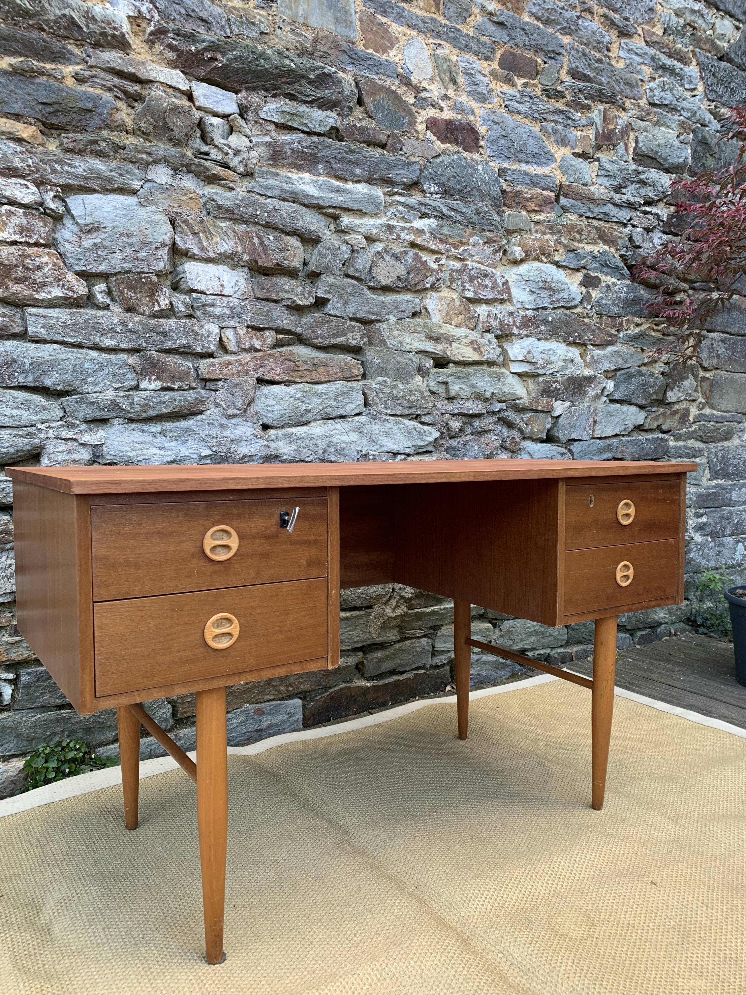 Vintage wooden desk 60's