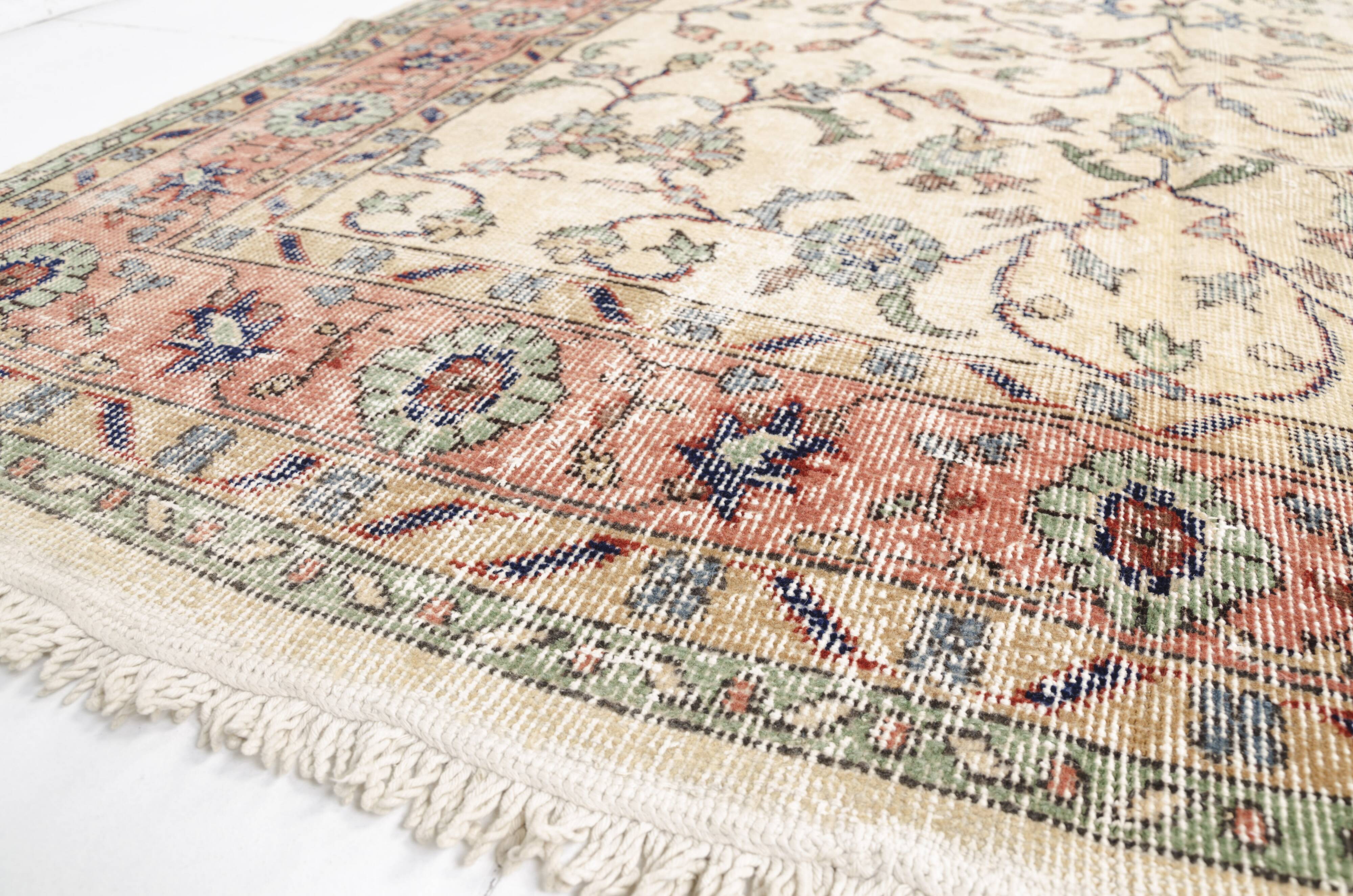 Tapis vintage kurde anatolien skuv1018