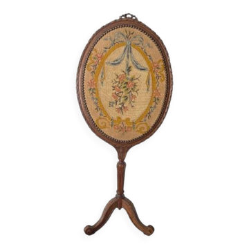Ecran de cheminée en bois et tissu brodé