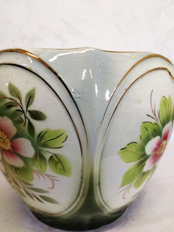 Cache pot ancien décor floral