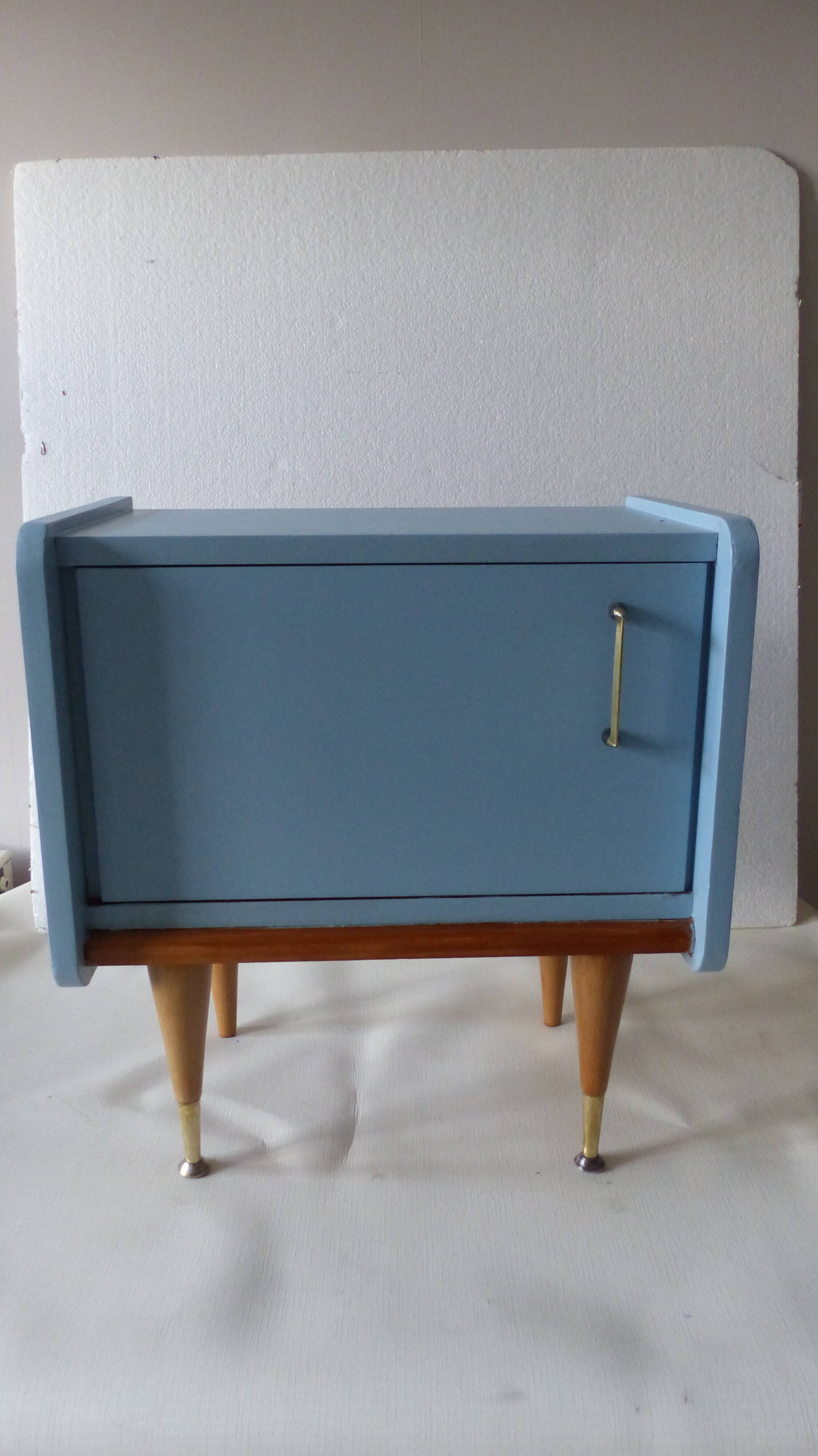 Bedside table